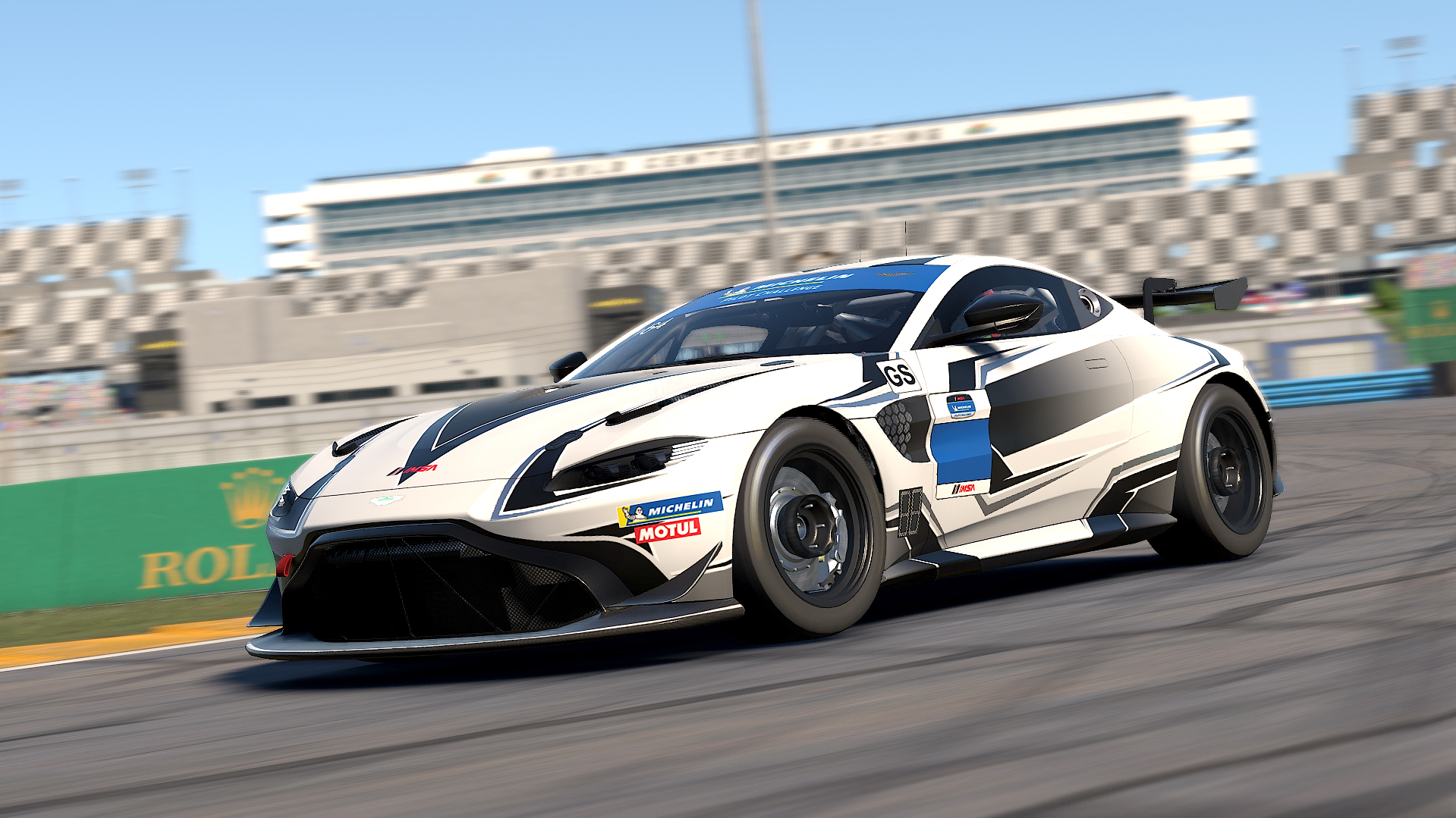 Aston Martin Vantage GT4 - 006