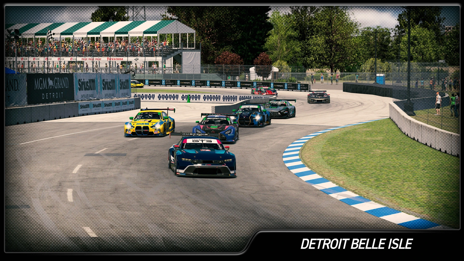 Detroit Belle Isle Camera Pack