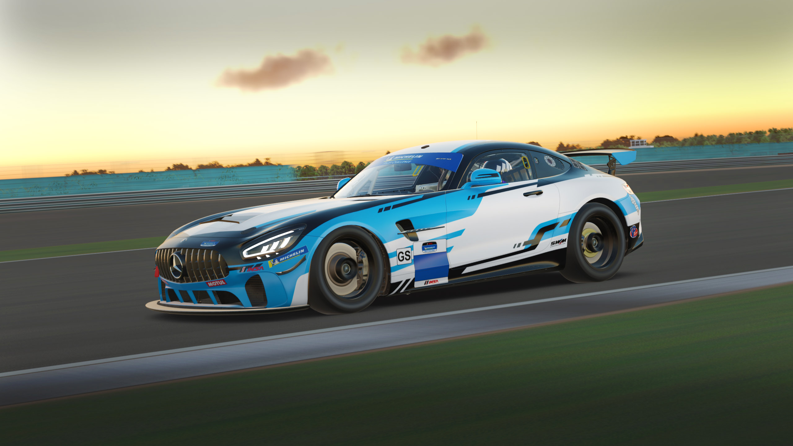 Mercedes AMG GT4 - 002